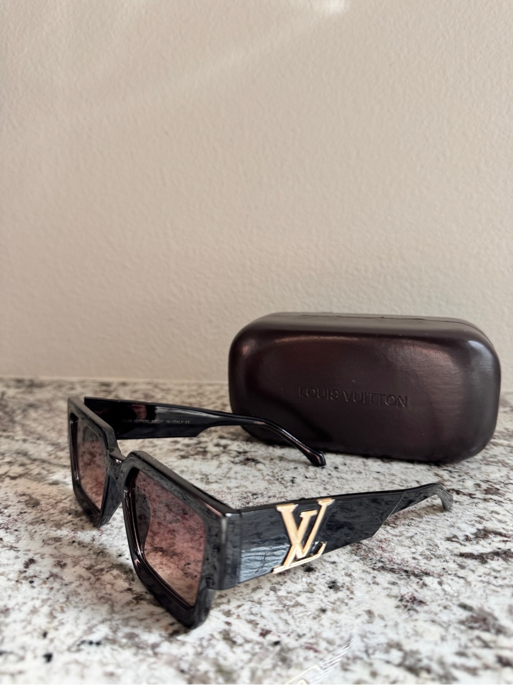 Louis Vuitton Oversized Black Square Sunglasses with Gold Logo Arms - Picture 5 of 5